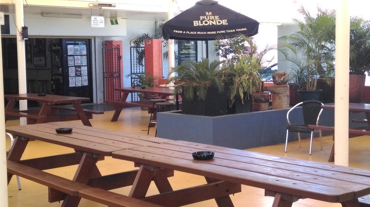 Overlander Hotel 마운트아이자 외부 사진