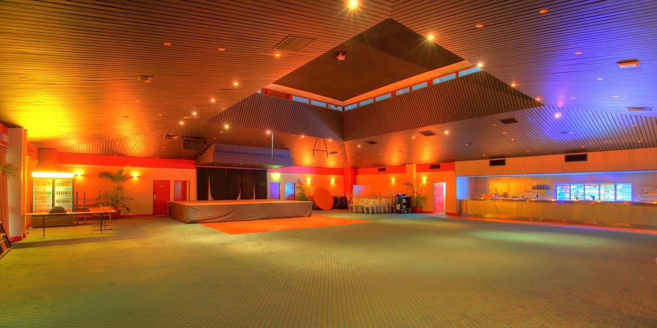 Overlander Hotel 마운트아이자 외부 사진